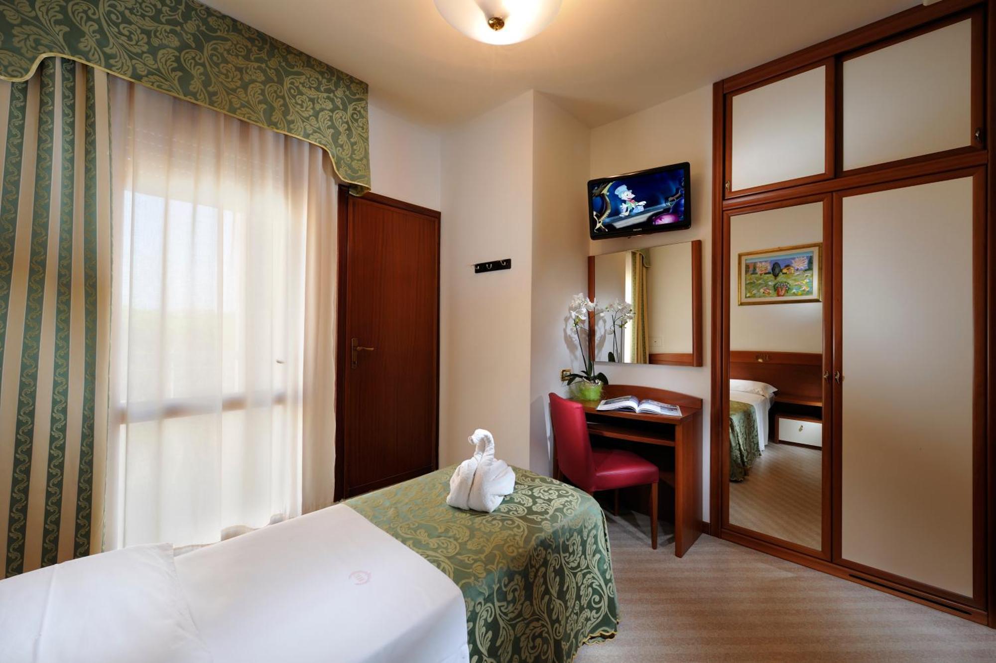 Hotel Eden بيبيوني المظهر الخارجي الصورة